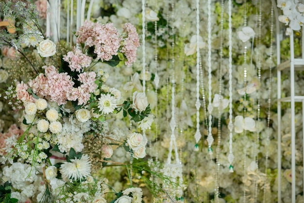 Bruiloft achtergrond bruiloft bloem decoratie roos muur kleurrijke achtergrond verse roos bos bloemen