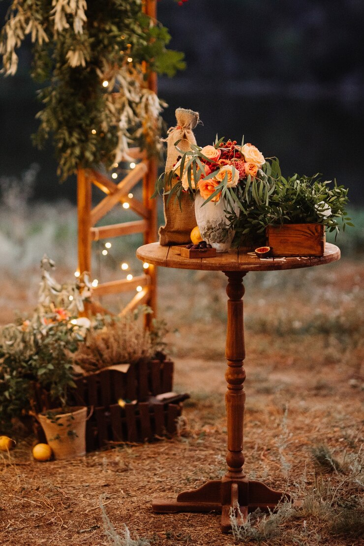 Bruiloftsdecor met natuurlijke elementen