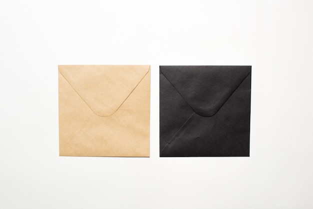 Bruine papieren envelop document
