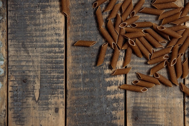 Bruine pasta koken Italiaanse keuken