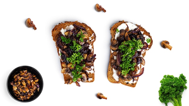 Bruschetta with mushrooms and parsley