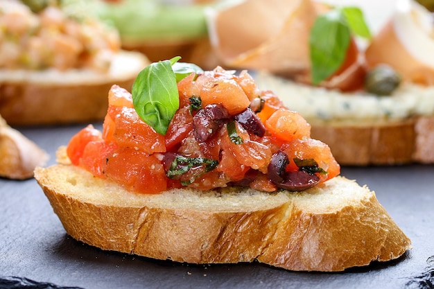 Bruschetta with tomato and Basil