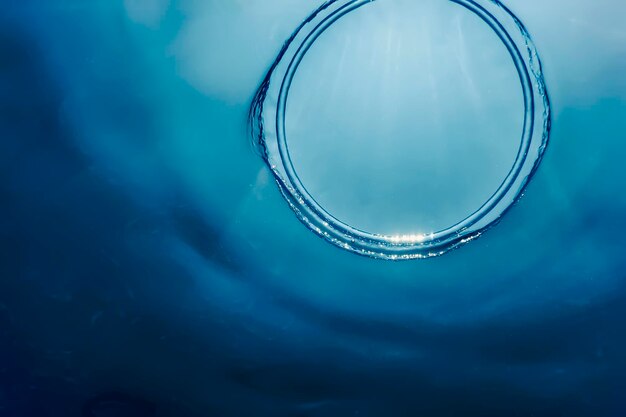 Bubble ring underwater ring bubble