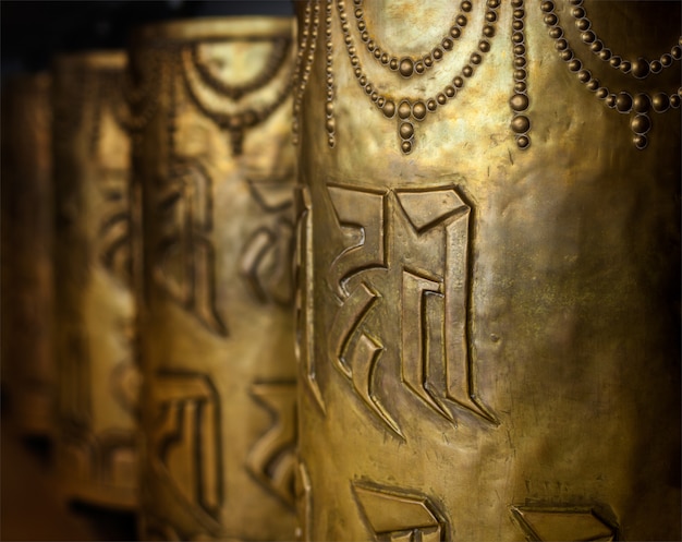 Photo buddhist prayer wheels