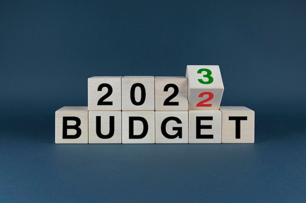 Budget 2022 2023 Kubussen vormen de woorden Budget 2022 2023