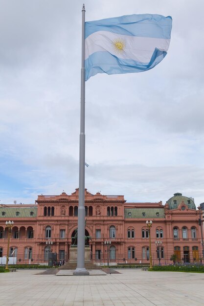 Buenos aires, argentini - november 29, 2018: casa rosada-weergave tijdens g20 2018-manifestatie. oriëntatiepunt in argentinië