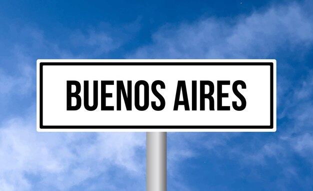 Photo buenos aires road sign on sky background