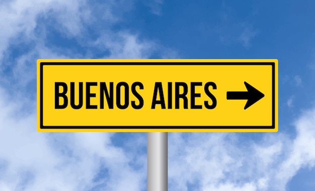Photo buenos aires road sign on sky background