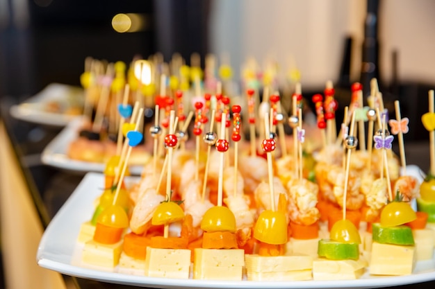 premium-photo-buffet-table-with-snacks-for-guests