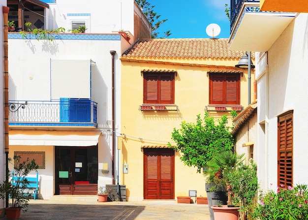 Photo building architecture in san vito lo capo, sicily, italy