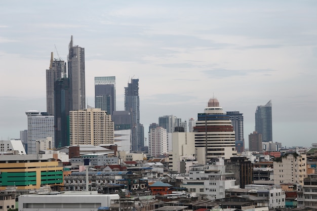 大都市の建物の背景