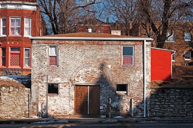 Photo building exterior of old building