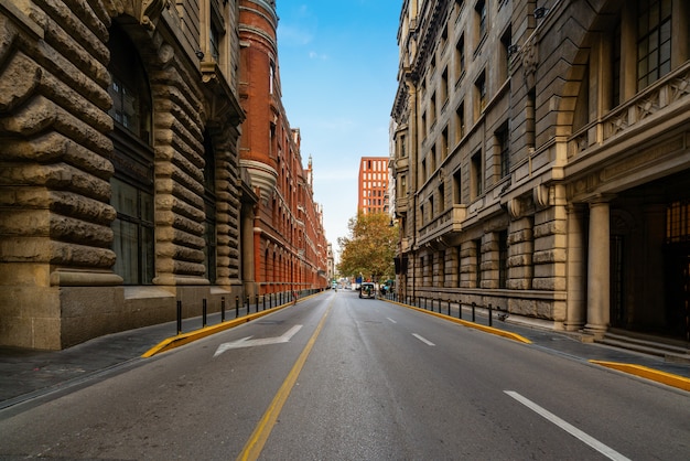 写真 中国上海の外undの建物と高速道路