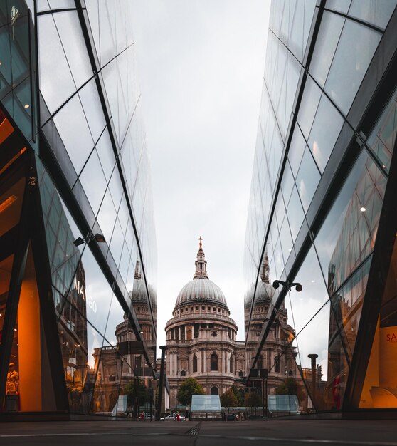 Photo buildings in city against sky