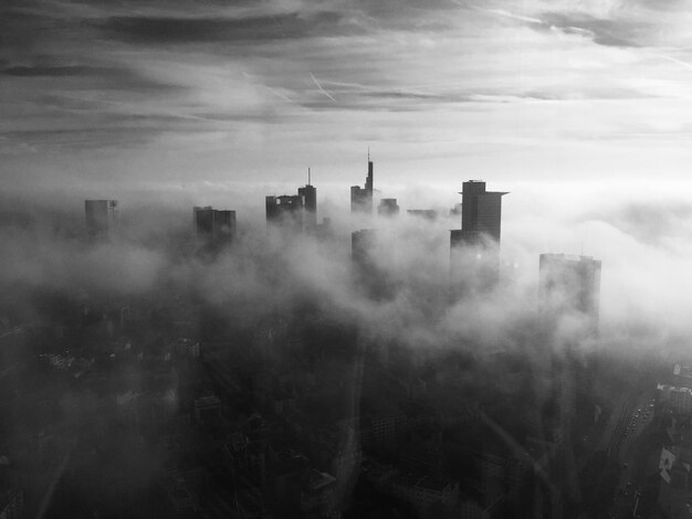 Photo buildings in city against sky