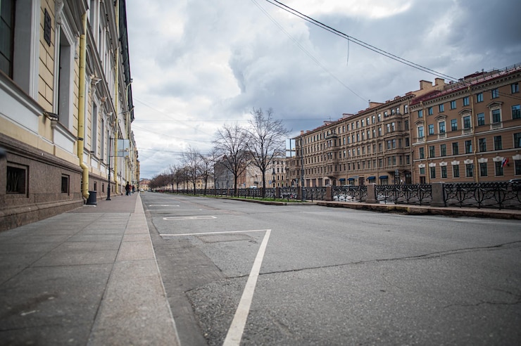 Фотография здания в городе