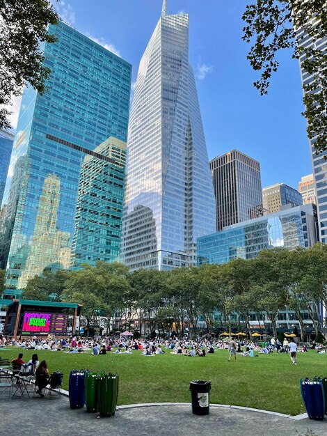 写真 都市内の建物