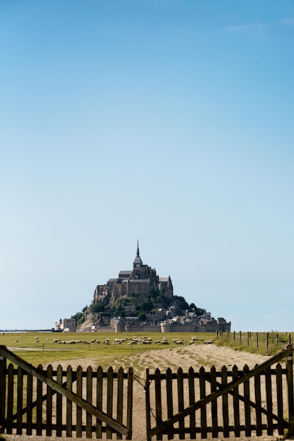 Photo built structure against clear blue sky