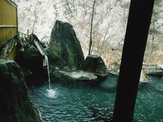 写真 水中の建造物