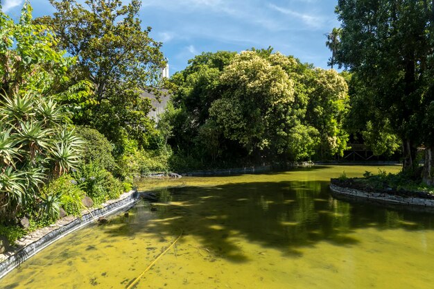 Buitenaanzicht van een gedeelte uit de Cold Greenhouse-tuin