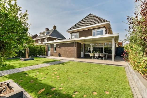 Buitenaanzicht van het gebouw