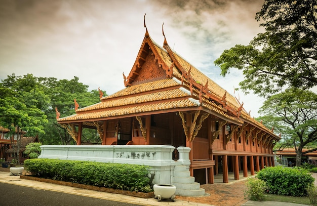 Buitenkant van de historische tempel