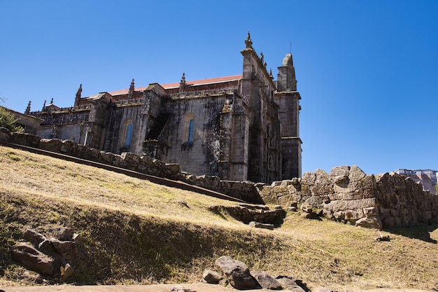 Buitenkant van de koninklijke basiliek van Santa Maria la Mayor Pontevedra Galicia