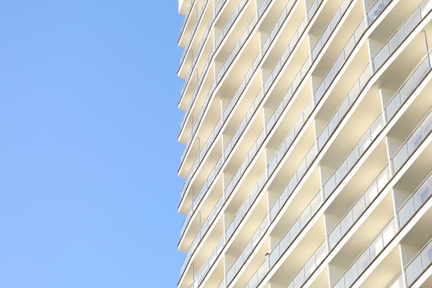 Buitenkant van het gebouw in de stad