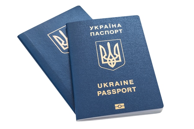 Buitenlands paspoort van Oekraïne geïsoleerd op witte achtergrond