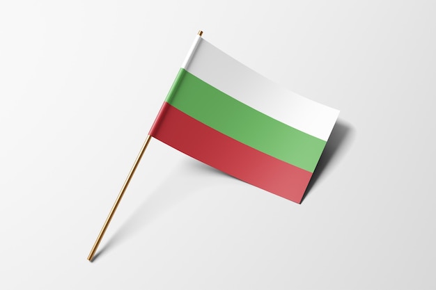 Bulgarije kleine papieren vlag op witte achtergrond