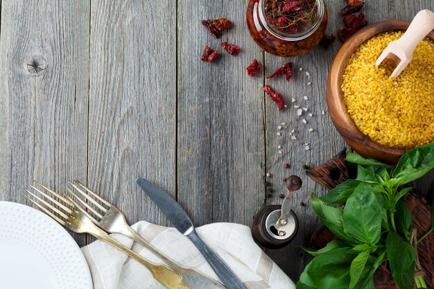 Bulgur met gedroogde tomaten en basilicum