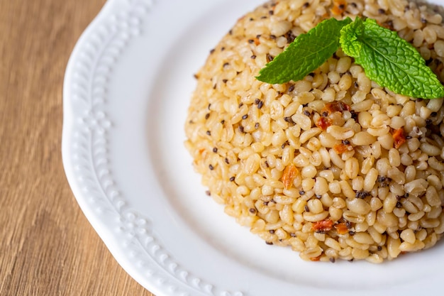 Bulgur pilaf with chia seeds