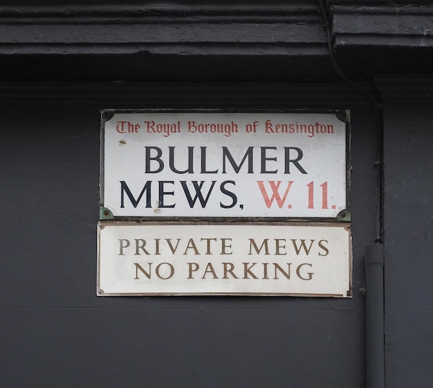 Photo bulmer mews street sign in london