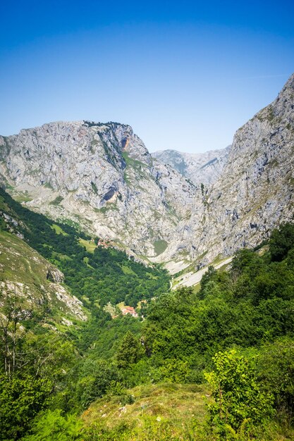 Bulnes dorp Picos de Europa Asturias Spanje