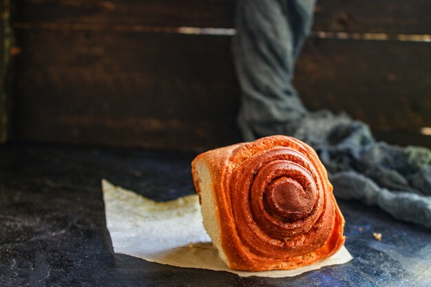 bun roll cinnamon home baked