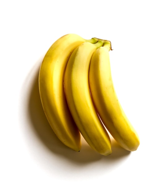 Букет из бананов, изолированных на белом фоне