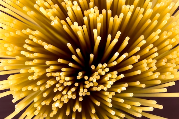 bundel pasta rietjes macro foto vanaf het einde.