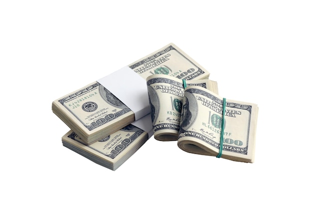 Фото Пачка долларовых банкнот, изолированных на белом пачка американских денег с высоким разрешением на идеальном белом фоне