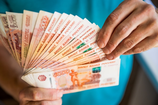 bundles bills of five thousand Russian rubles