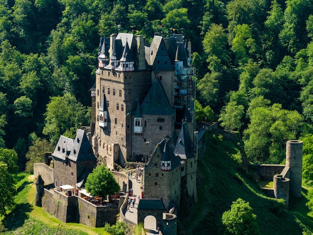 Фото Эльц-бург красивые замки европы германия
