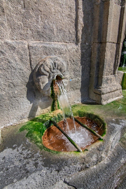 Burgas hete thermische en geneeskrachtige bron in de stad Ourense