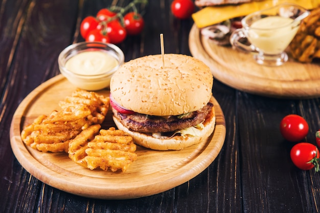 Burger with potato chips