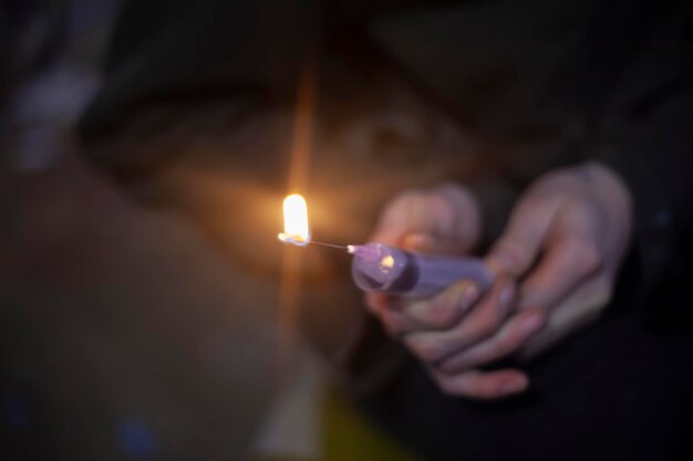 Photo burning glue on a syringe preparation of fluid in a syringe