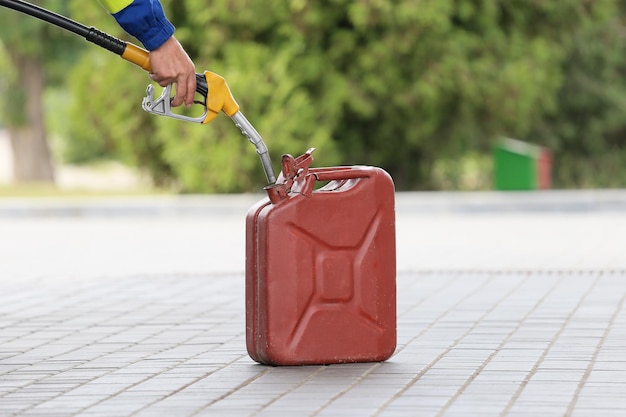 Bus voor het tanken van benzine