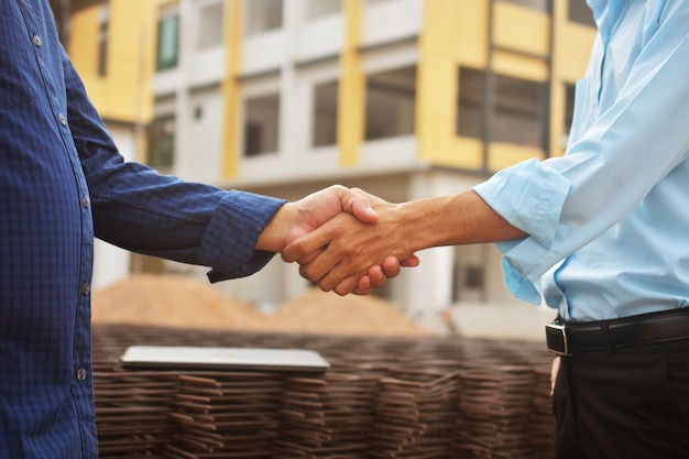 Businespeople doing handshake