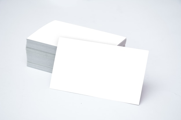 визитная карточка макет белый