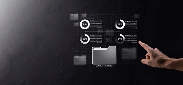 Photo 비즈니스 개발자는 혁신을 보여주는 가상 현대 컴퓨터에서 보드 프레임워크를 사용하여 민첩한 소프트웨어 개발 린 프로젝트 관리 도구 개념을 빠르게 변경합니다. 문서 관리 시스템 dms