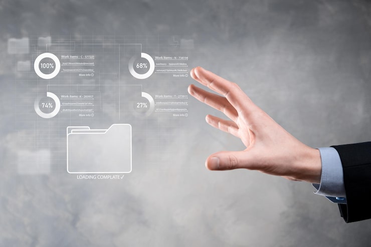 Photo 비즈니스 개발자는 혁신을 보여주는 가상 현대 컴퓨터에서 보드 프레임워크를 사용하여 민첩한 소프트웨어 개발 린 프로젝트 관리 도구 개념을 빠르게 변경합니다. 문서 관리 시스템 dms