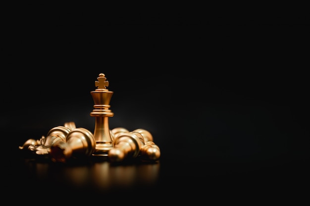 사진 비즈니스 리더 개념입니다. 체스 보드 게임 전략 계획 및 경쟁