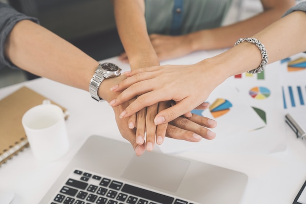 Foto concetto di lavoro di squadra di partner commerciali